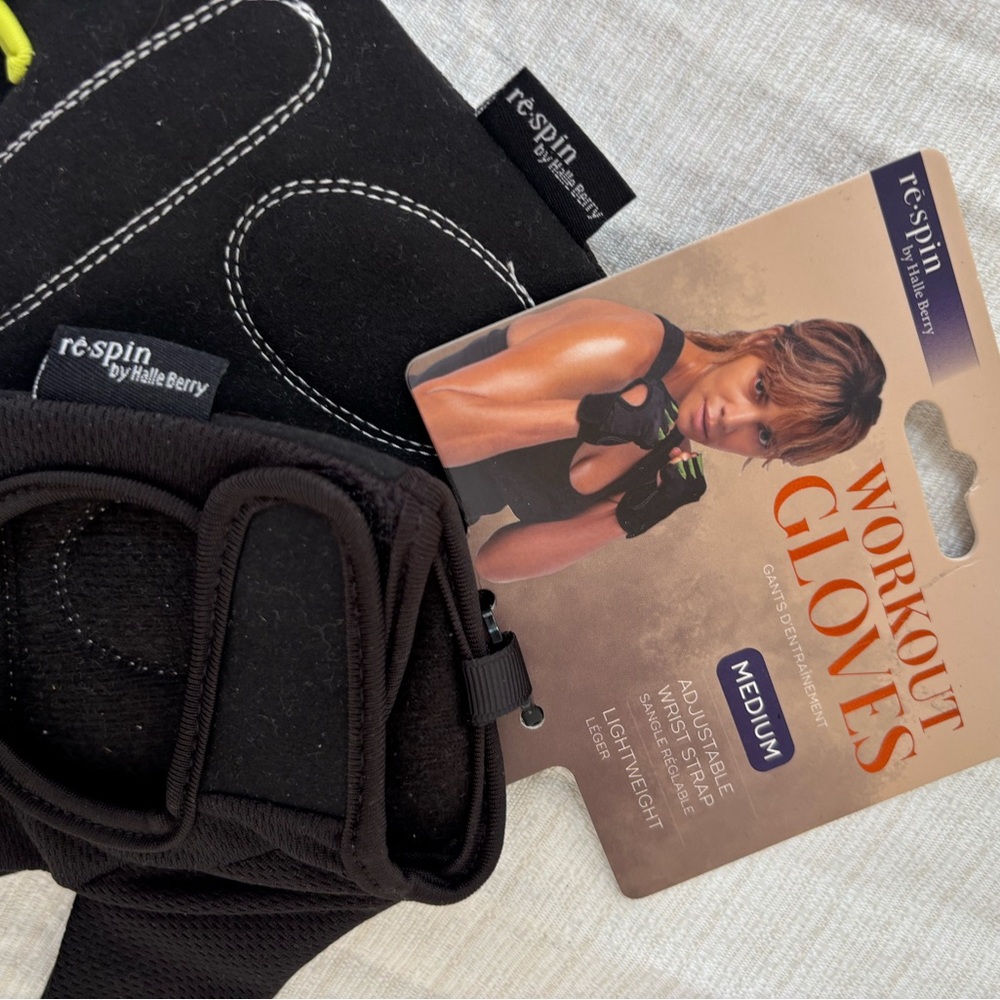 Re-Spin Black Workout Gloves